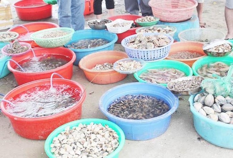 chợ hải sản ăn liền